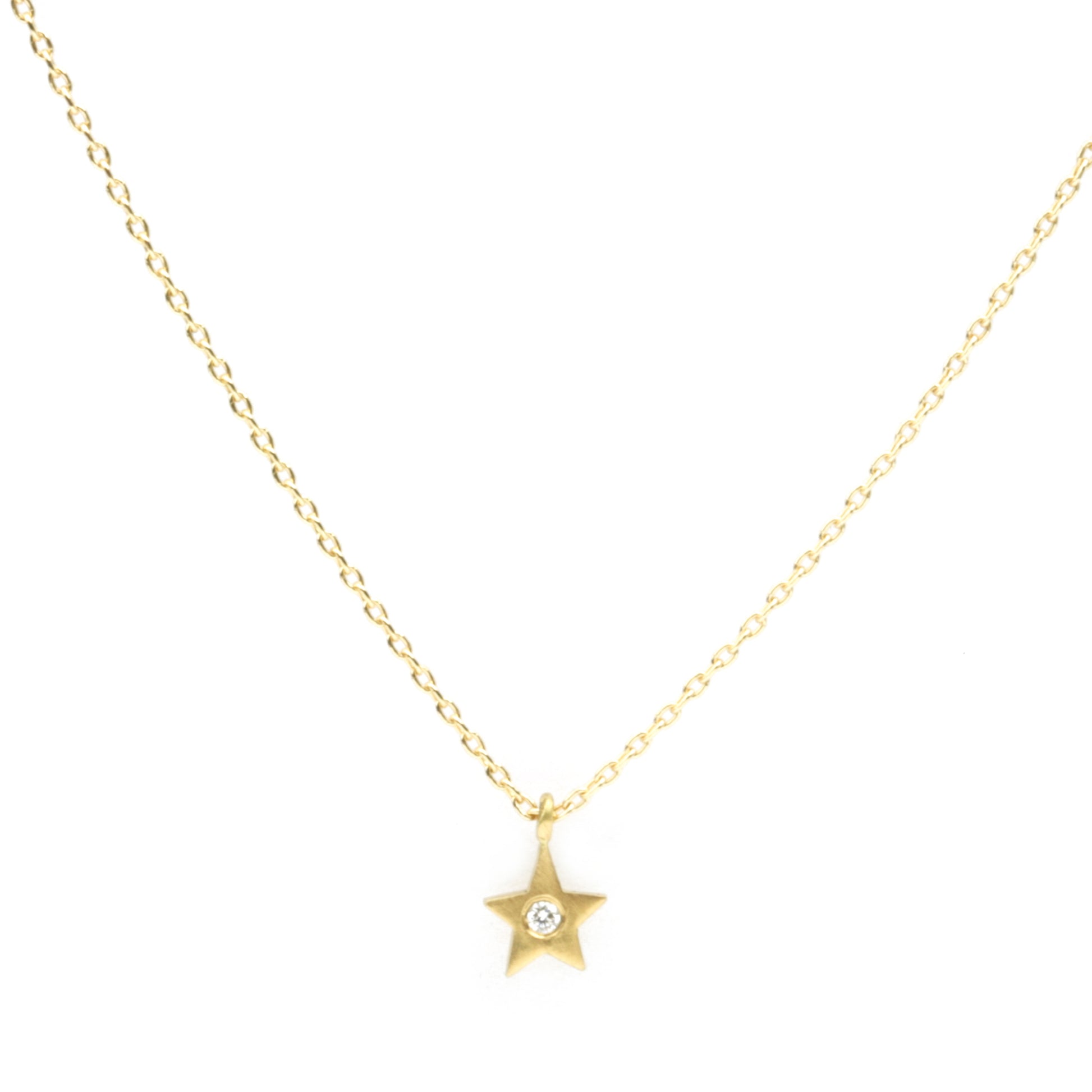 Micro Star with diamond on cable chain
