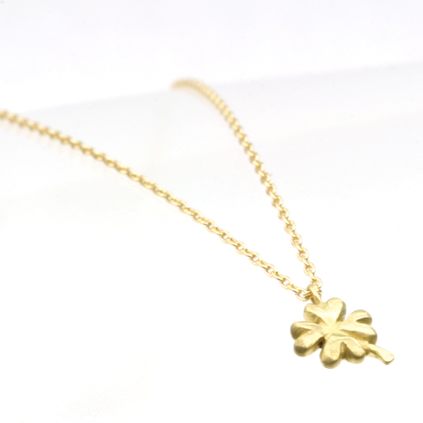 Micro Four Leaf Clover on cable chain